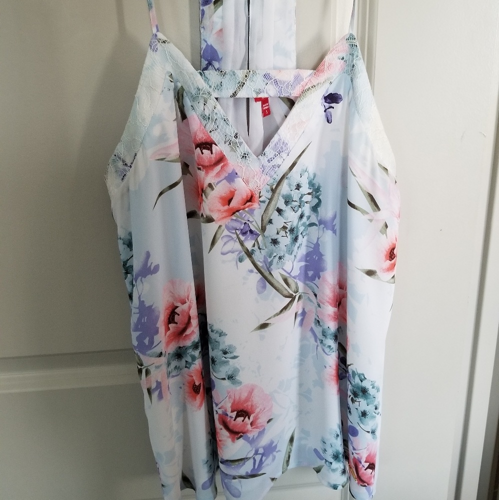 Beautiful Guess floral top